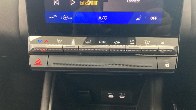 Renault Symbioz 1.6 E-Tech FHEV 145 Techno 5dr Auto Hybrid Estate